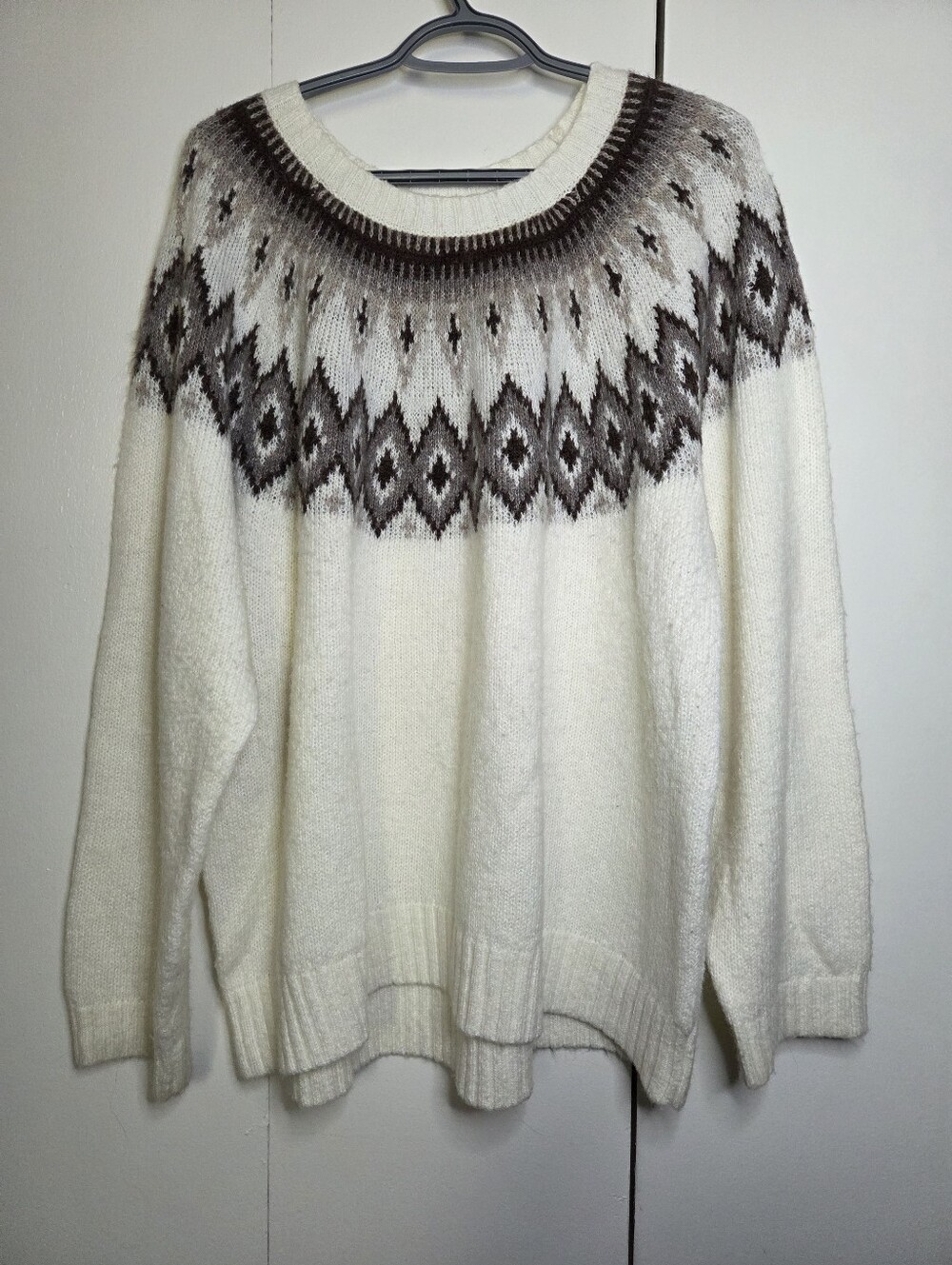 Old Navy Women's XL Cream and Brown Knit Sweater Wool-Feel Soft Stretch Comfort